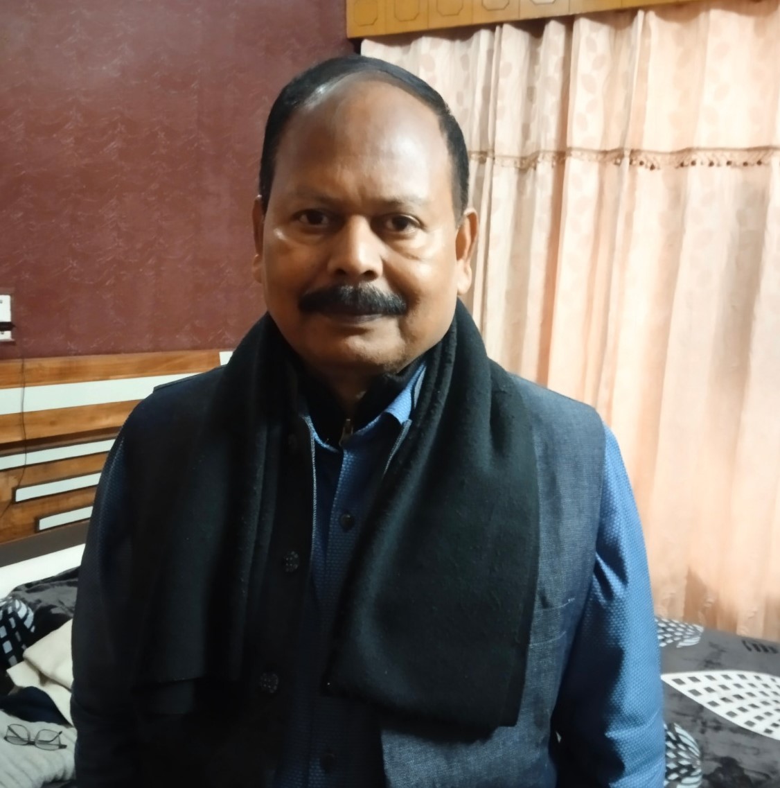 जनता की सेवा | Khabrain Hindustan | Politics