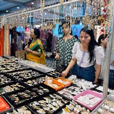 Season | Khabrain Hindustan | Festive | Shoppers Back to Markets | Retail Boom |